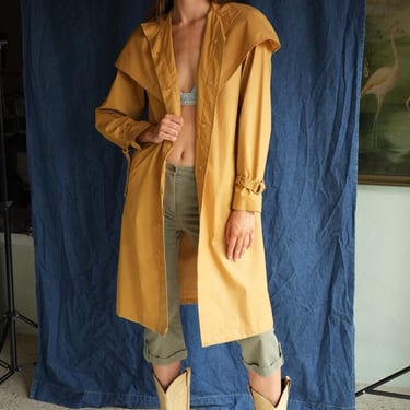 Vintage 70's Caped Trench Coat / Outerwear / Lightweight Jacket / 1980's Vintage Trench Coat / Shoulder Pads 