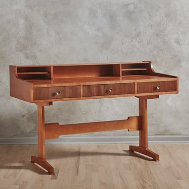 Fluted Beechwood Writing Desk in the Style of Gianfranco Frattini, Italy 1950s