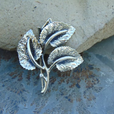 Danecraft ~ Vintage Sterling Silver Three Leaf Pin / Brooch 