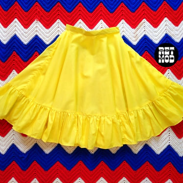 FANTASTIC Happy Vintage 60s 70s Yellow Full Circle Skirt in a Cotton Blend 