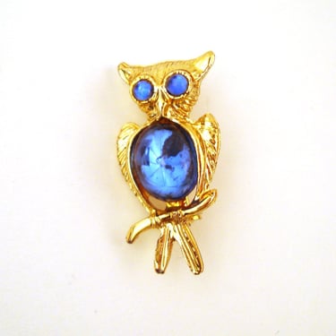 Vintage 1970s Tiny Owl Pin With Blue Eyes and Belly 