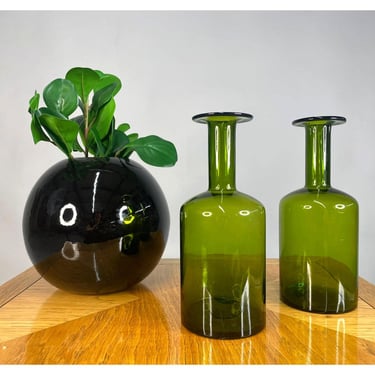 Pair of Otto Brauer for Holmgaard Green Gulvvase Danish Glass Vases 