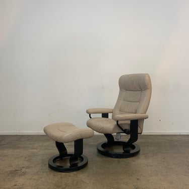 Gardner Leaver for Steelcase black leather chair | Vintage On