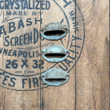 Set of 3 1890s Cast Iron Drawer Pulls 