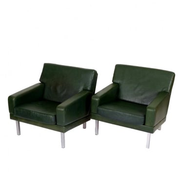 Rare Pair of Leather Culemborg Lounge Chairs
