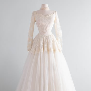 Romantic 1950's Chantilly Lace Candlelight Ivory Wedding Dress By Cahill / SM