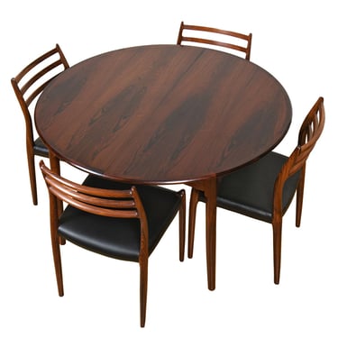 Stunning Round-to-Oval Danish Rosewood Dining Table by Møbelintarsia