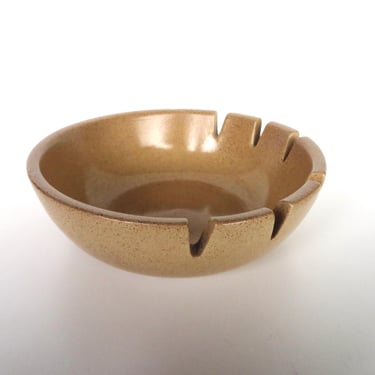 Vintage Heath Ceramics 6 1/2 inch Ashtray, Modernist Ceramics Cigarette/Cigar Ashtray In Speckled Apricot 