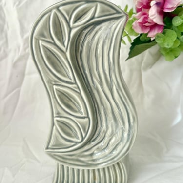 Glazed Pottery Vase, Nouveau Artsy Vibe, Vintage 50s 60s, Abstract Ceramic Pottery, Mid Century Decor 