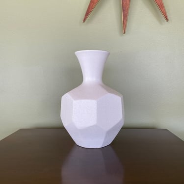 Midcentury modern white textured Geometric Haeger large vase with green inside accent 