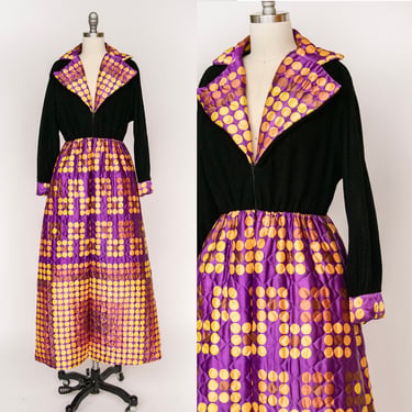 1970s Hostess Dress Quilted Robe Loungewear House Dress S / M 