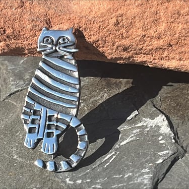 Vintage Sterling Silver and Black Striped Cat Brooch / Pin 