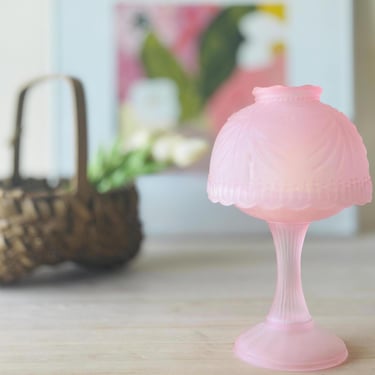 Parisian Style Large Vintage Pink Satin Glass Fairy Lamp 