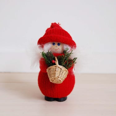 Larssons Tra Wooden Girl in Red Outfit with Basket X'mas Decoration Figurine Handmade Made in Sweden 