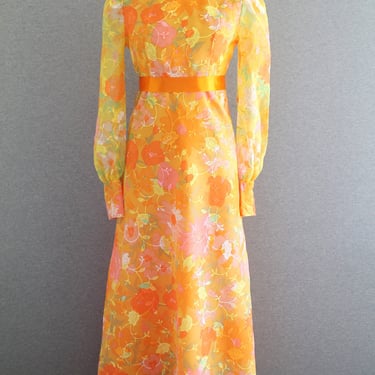 Tangerine - 1970s - Puffed Bishop Sleeve -  Flocked Floral Organza - Formal - Bridesmaid Dress - Estimated size S 