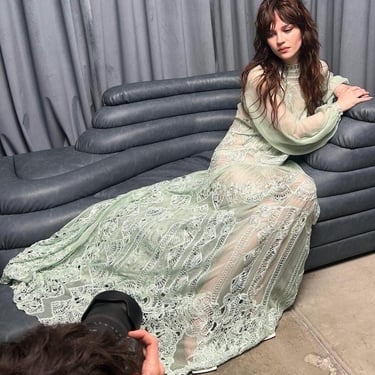 3271d / alberta ferretti seafoam green silk macrame lace gown 