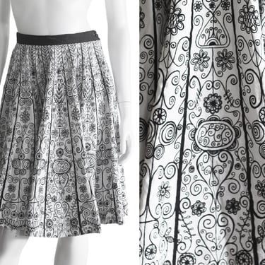 1950s/60s Black and White Skirt with Velveteen Design 