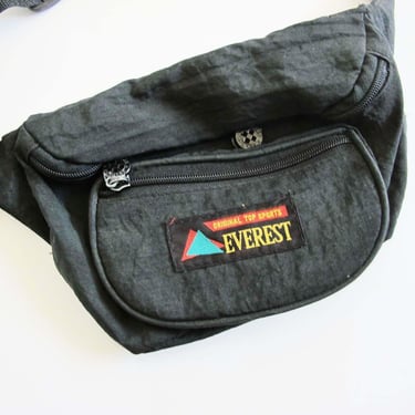 Vintage 90s Fanny Pack - Black 90s Fanny pack - Side Strap Bag - Shoulder Bag - 90s Nylon Fannypack Bag - 90s Bum Bag 