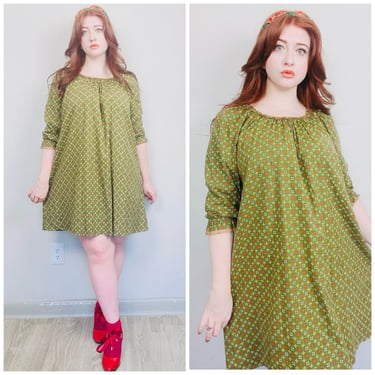 1970s Vintage Green Cotton Homemade Mini Dress / 70s / Seventies Feedsack Floral Babydoll Dress / Size Large - XL 