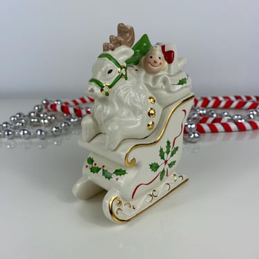 Lenox Holiday Stacking Reindeer and Sleigh Porcelain Salt & Pepper Figurine Set, Lenox Santa Claus, Lenox Holiday China Holly Berries Decor 