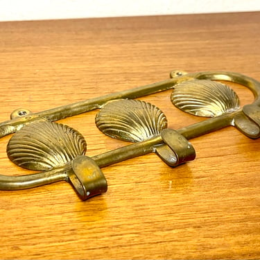 Vintage Brass Seashell Scallop Key or Leash Hook 