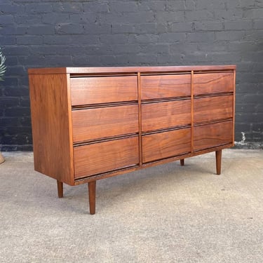 Mid-Century Modern 9-Drawer Walnut Dresser, c.1960’s 