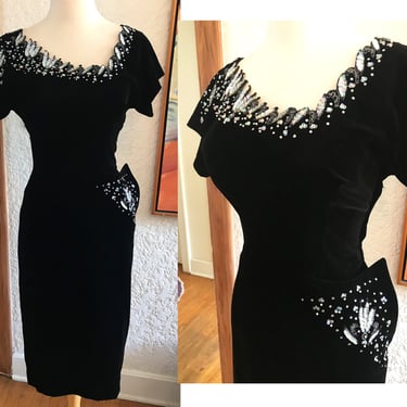 Gorgeous Vintage 1950's Black Velvet Cocktail Party Dress with  sequins and beads -- Size Medium 