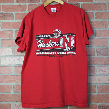 Vintage 2001 NCAA Nebraska Huskers College World Series ORIGINAL Sports Tee - Large 