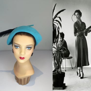 Hidden Behind the Curtain - Vintage 1940s 1950s Aqua Turquoise Fur Felt Caplet w/Feather 