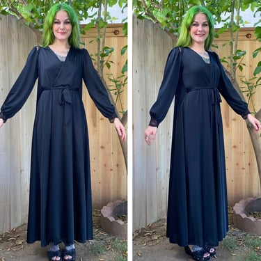 Vintage 1990’s Black Nylon Lace Robe 