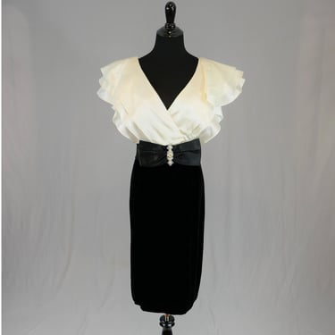 80s Cocktail Dress - Cream Satin and Velvet Skirt - Faux Pearl Decoration on Satin Bow Waist - Warell - Vintage 1980s - S 