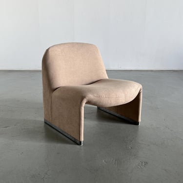 Iconic 'Alky' chair by Giancarlo Piretti for Anonima Castelli in Beige Fabric, 1970s Italy 