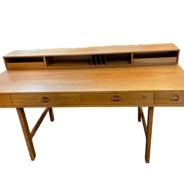 Mid Century Modern Danish Teak Desk Jens Quistagaard For Lovig EK221-25