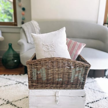 Beautiful rustic vintage French farmhouse picking basket 