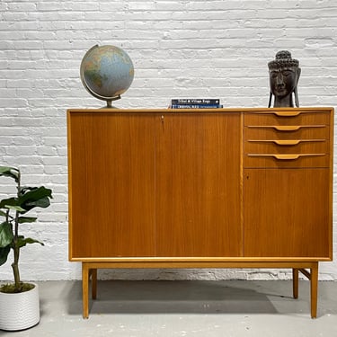 DANISH Mid Century MODERN Teak Credenza / SIDEBOARD, c. 1960's 