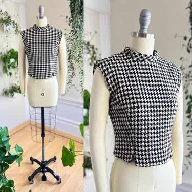 Vintage 1950s 1960s Top | 50s 60s Wool Houndstooth Black White Cropped Sleeveless Zip Back Crop Top (small) 