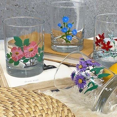 Vintage Whiskey Glasses Retro 1980s Preppy + Clear Glass + Flowers + Botanical Design + Set of 4 + Floral Barware + Spring + Kitchen Decor 