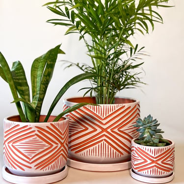 Zulu Terra Cotta Planters - Alabaster