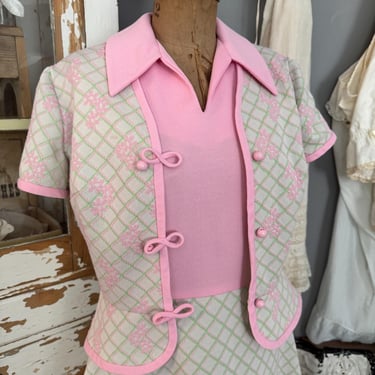 Vintage 60s Mod Mini Daisy Dress in Pink and Mint with Matching Cropped Jacket; 60s Spring Pastel Floral Argyle Dress with Matching Jacket L 