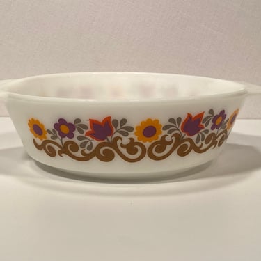 JAJ Pyrex Briarwood #509 Casserole 