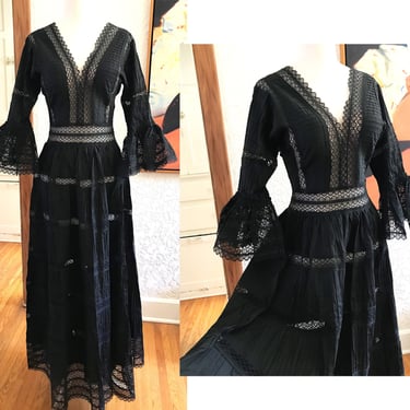 Beautiful Vintage 1960s Black Lace Mexican Wedding Dress  with deep plunging neckline Boho Chic Size Medium/ Small 
