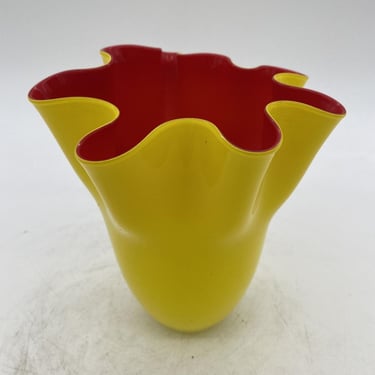 Mid Century Hand-Blow Murano Glass Two-Tone Hanchierchief Vase 
