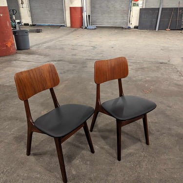 Set of 2 Arne Hovmand Olsen Dining Chairs