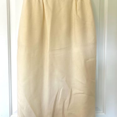 Ivory lined wool pencil skirt with pockets 