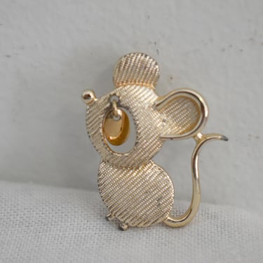 1970s Sarah Coventry Mouse Brooch 