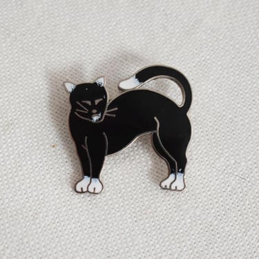 1980s/90s Black and White Enamel Cat Brooch 