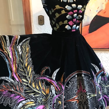 Awesome Vintage 1950's  Hand  Painted Mexican Black Velvet Circle skirt and Top Set ! -- Size Medium//Large 