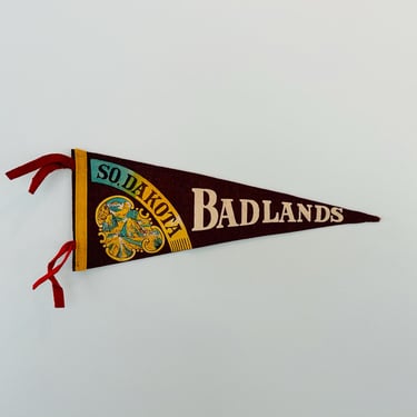 Vintage South Dakota Badlands Souvenir Pennant - Medium Size 