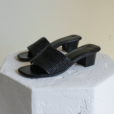 Vintage black leather woven chunky heel sandals // 8.5 (2410) 