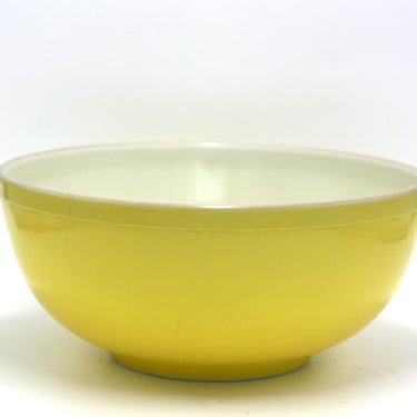 vintage Pyrex primary yellow large nesting bowl unnumbered 